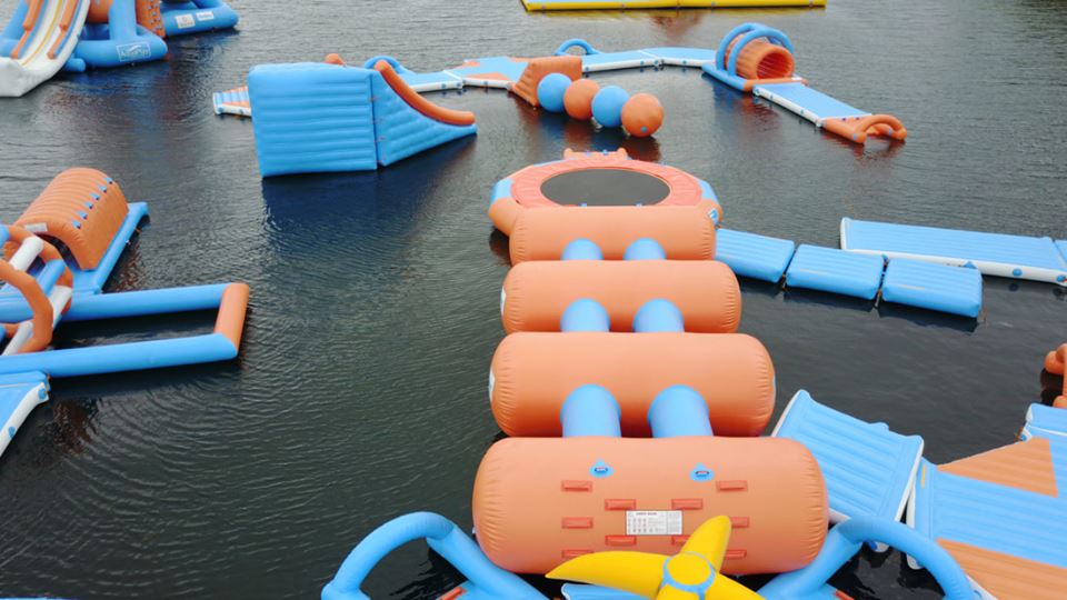 Wake Island Water Park Floating Inflatable Obstacle Course For Sea BARRYFW11