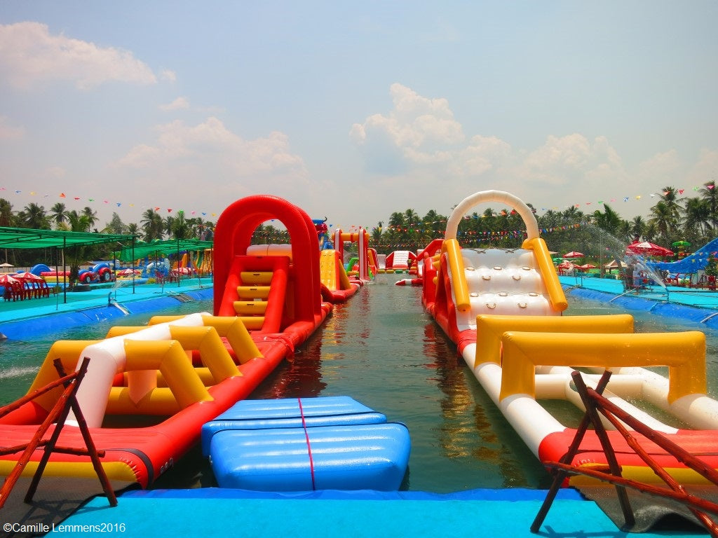 Large Floating Inflatable Water Park For Adults And Kids BARRYFW25